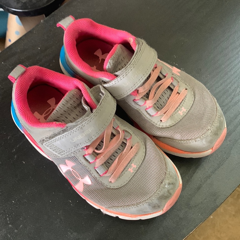 Lil Girls Under Armour Sneakers!